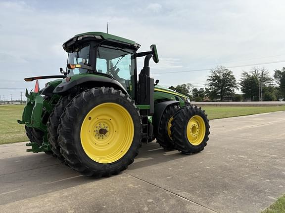 Image of John Deere 8R 370 equipment image 4