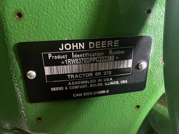 Image of John Deere 8R 370 equipment image 1