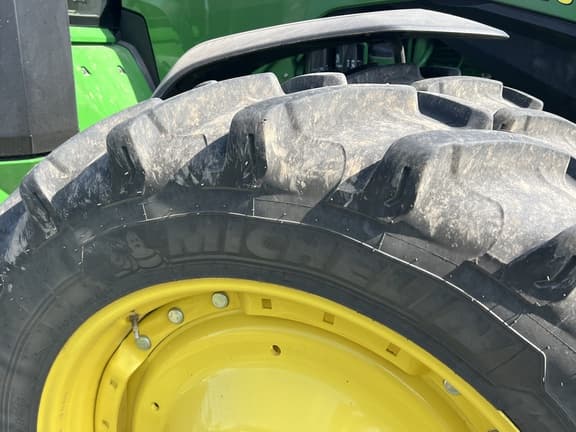 Image of John Deere 8R 370 equipment image 2
