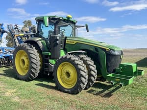 2023 John Deere 8R 370 Image
