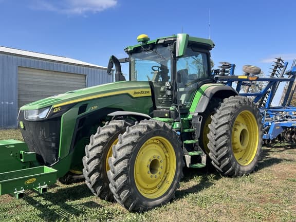 Image of John Deere 8R 370 equipment image 3
