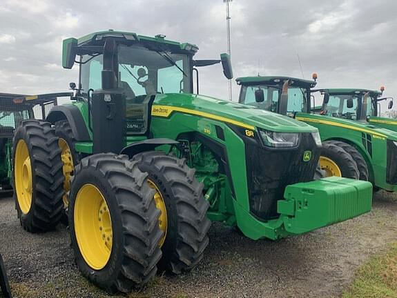 Image of John Deere 8R 370 equipment image 2