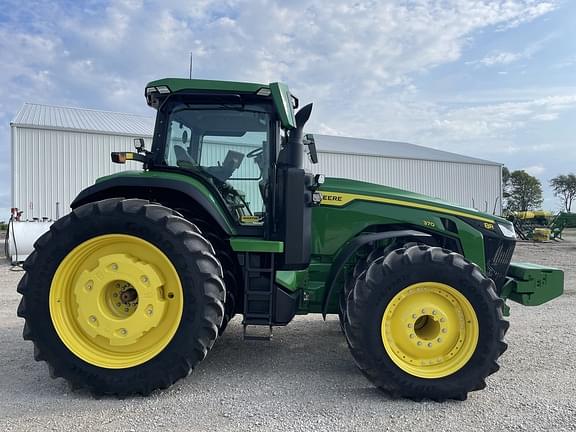 Image of John Deere 8R 370 equipment image 3