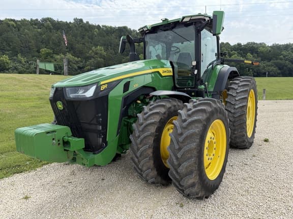 Image of John Deere 8R 370 equipment image 1