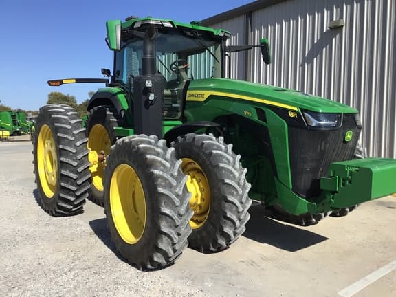 Image of John Deere 8R 370 equipment image 4