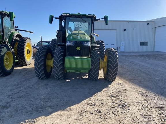 Image of John Deere 8R 370 equipment image 2