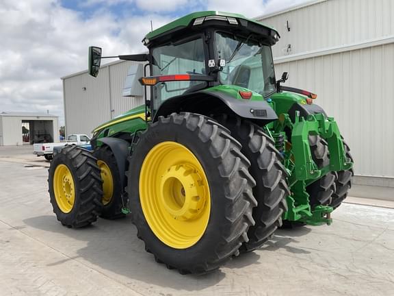 Image of John Deere 8R 370 equipment image 2