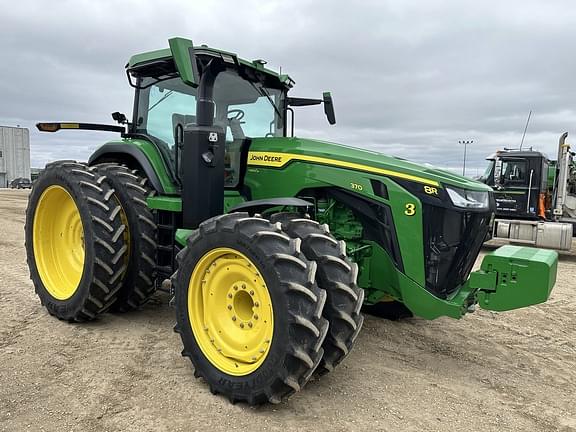 Image of John Deere 8R 370 equipment image 1