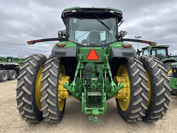 Image of John Deere 8R 370 equipment image 2