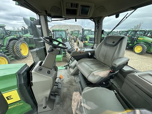 Image of John Deere 8R 370 equipment image 3