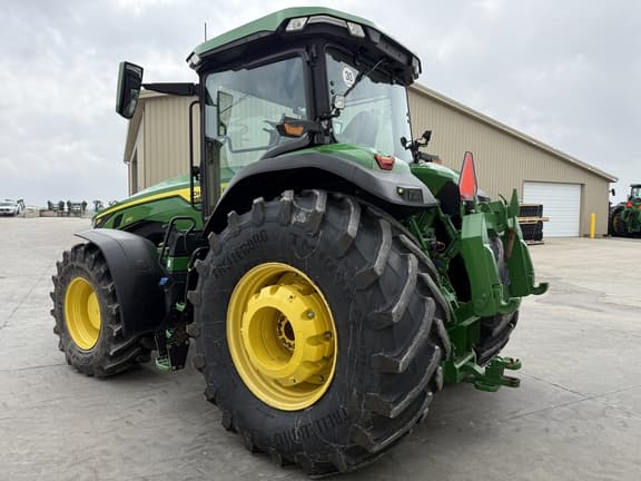 Image of John Deere 8R 370 equipment image 3
