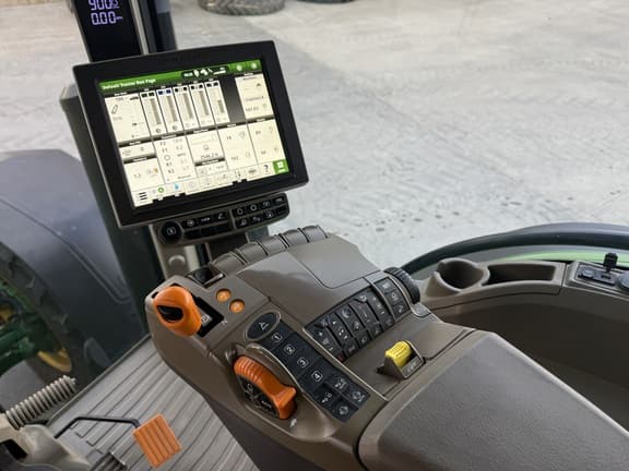 Image of John Deere 8R 370 Image 1