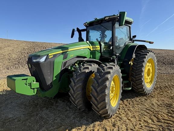 Image of John Deere 8R 370 equipment image 1