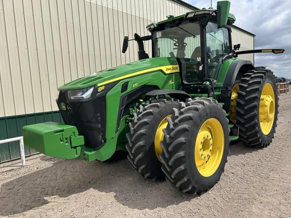 Image of John Deere 8R 370 equipment image 1