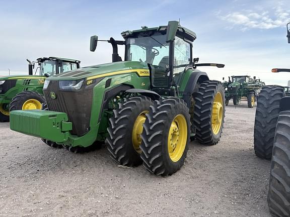 Image of John Deere 8R 370 Primary image