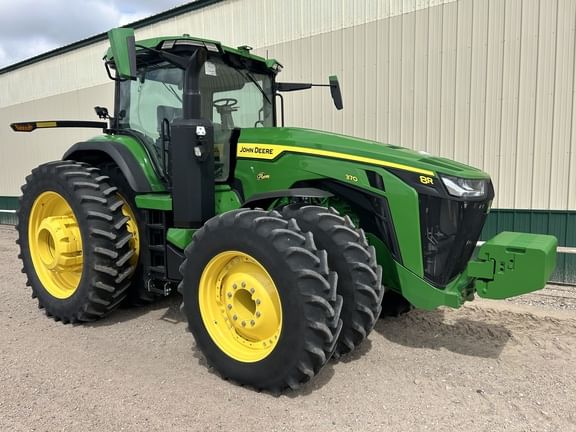 2023 John Deere 8R 370 Equipment Image0