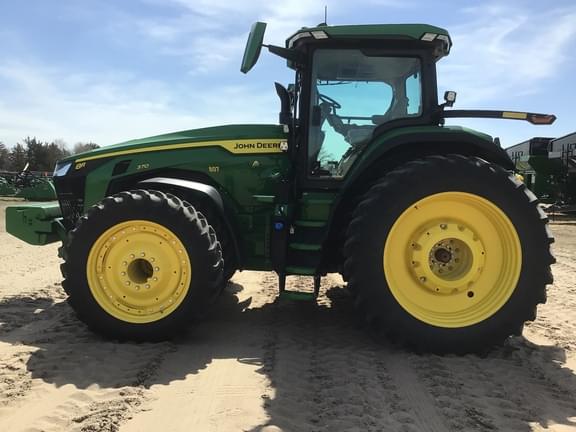 Image of John Deere 8R 370 equipment image 3