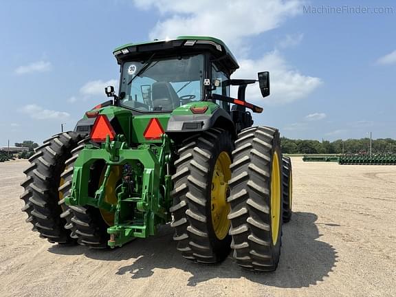 Image of John Deere 8R 370 equipment image 3