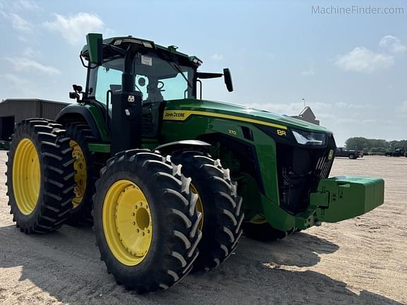 Image of John Deere 8R 370 equipment image 1