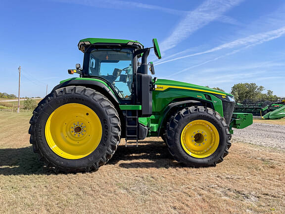 Image of John Deere 8R 370 equipment image 3