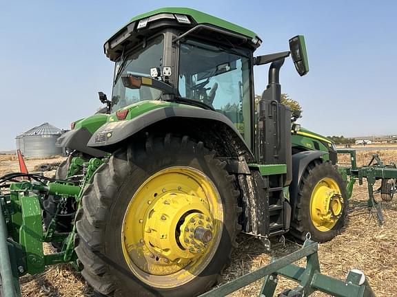 Image of John Deere 8R 370 equipment image 4
