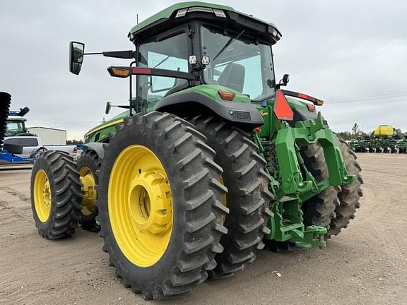 Image of John Deere 8R 370 equipment image 4