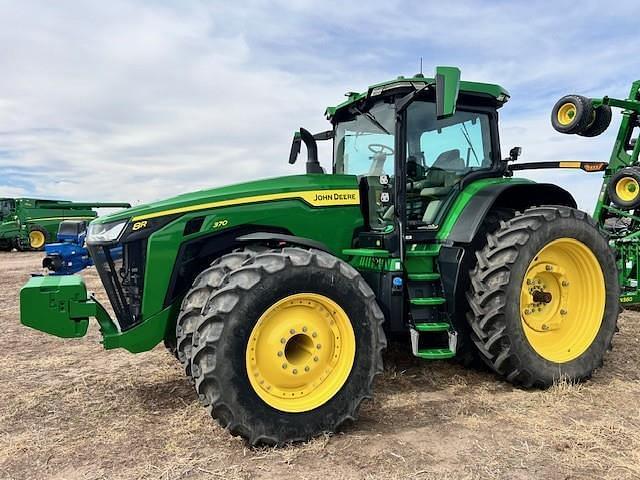 Image of John Deere 8R 370 Primary image