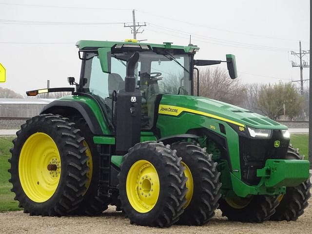 Image of John Deere 8R 370 equipment image 2