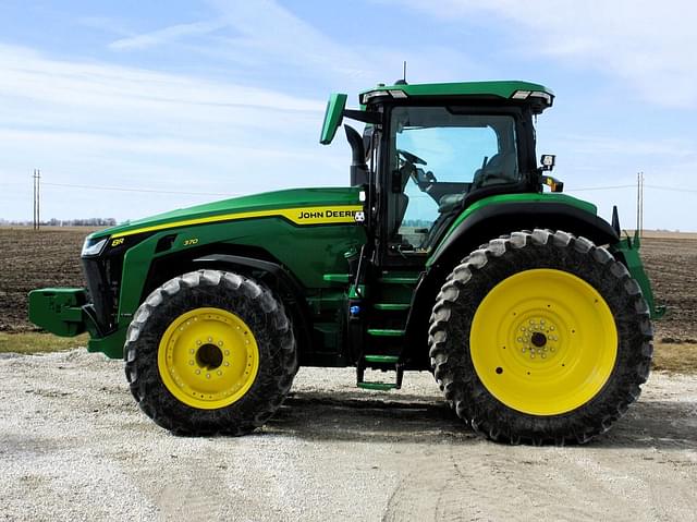 Image of John Deere 8R 370 equipment image 2