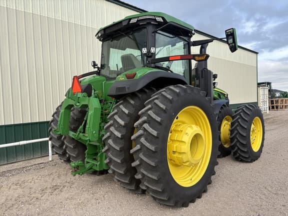 Image of John Deere 8R 370 equipment image 4