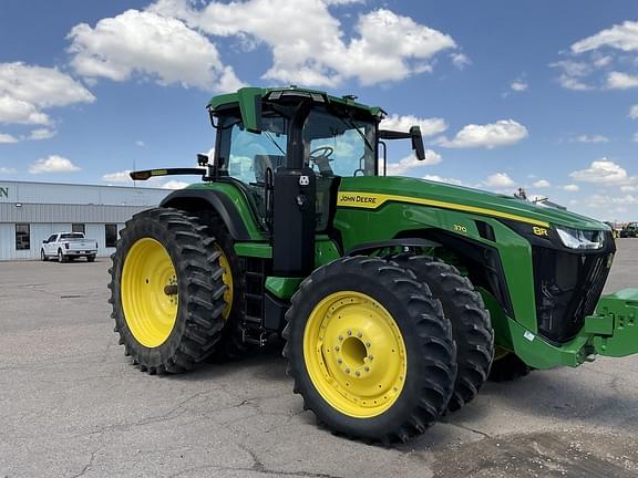 Image of John Deere 8R 370 equipment image 3