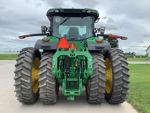 Image of John Deere 8R 370 equipment image 3