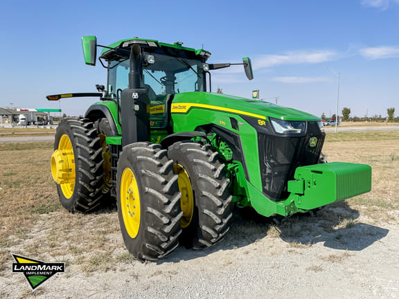 2023 John Deere 8R 370 Equipment Image0