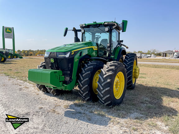 2023 John Deere 8R 370 Equipment Image0
