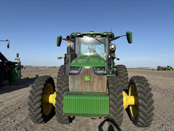 Image of John Deere 8R 370 equipment image 4