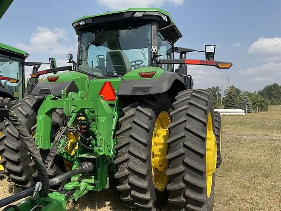 Image of John Deere 8R 370 equipment image 4