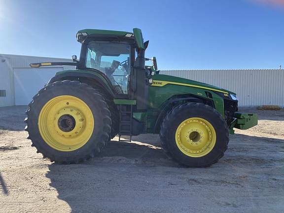 Image of John Deere 8R 370 Primary image