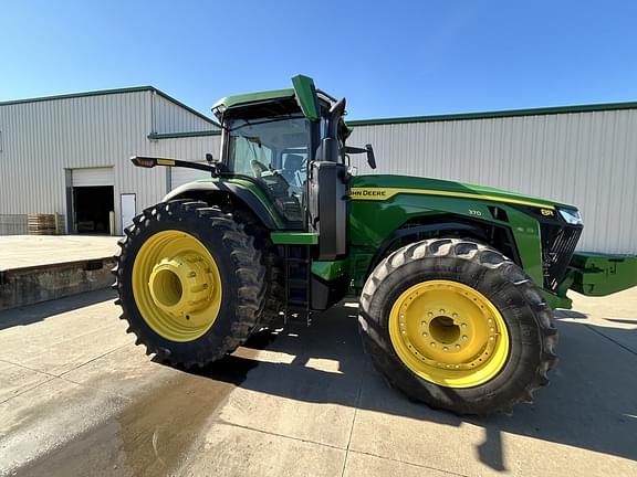 Image of John Deere 8R 370 equipment image 4