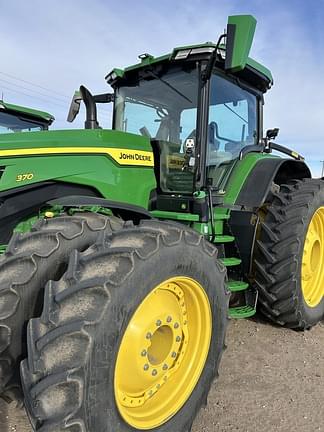 Image of John Deere 8R 370 equipment image 1