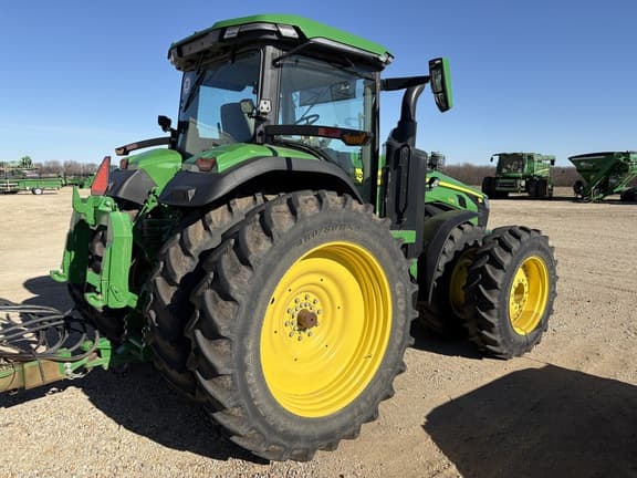 Image of John Deere 8R 370 equipment image 1