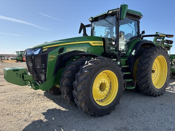 Image of John Deere 8R 370 equipment image 3