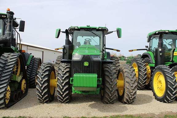 Image of John Deere 8R 370 equipment image 1