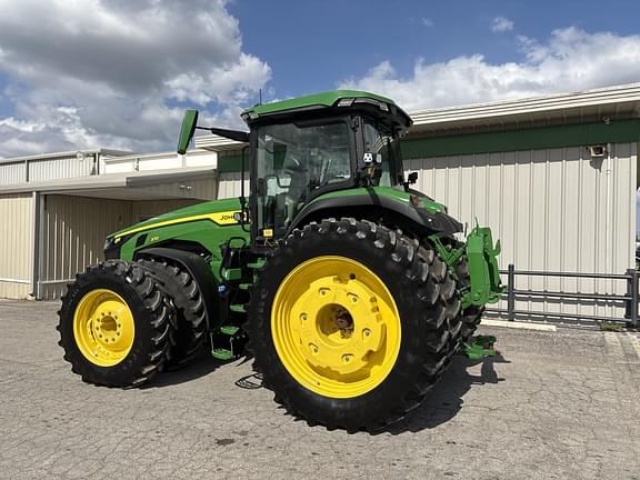 Image of John Deere 8R 370 equipment image 2