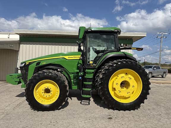 Image of John Deere 8R 370 equipment image 1