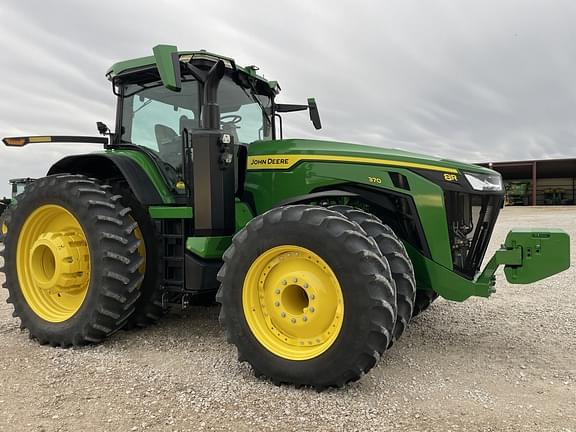 Image of John Deere 8R 370 equipment image 1