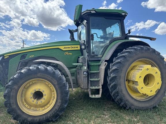 Image of John Deere 8R 370 equipment image 2