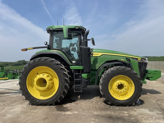 Image of John Deere 8R 370 equipment image 2