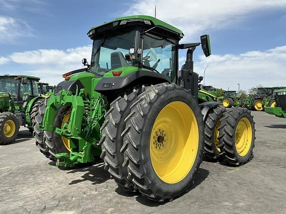 Image of John Deere 8R 370 equipment image 4