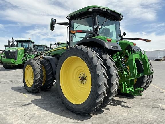 Image of John Deere 8R 370 equipment image 2