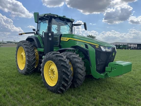 Image of John Deere 8R 370 equipment image 1